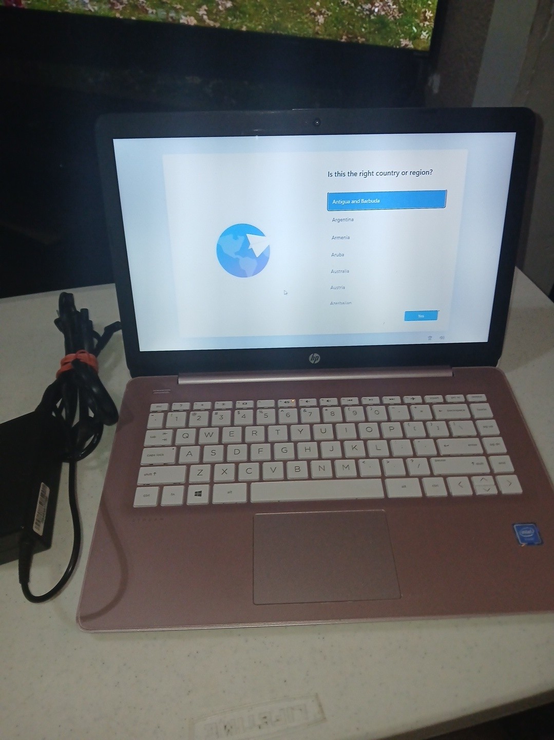 HP Stream 14-cb172wm 14" Celeron N4020 1.1GHz 4GB RAM 64GB SSD