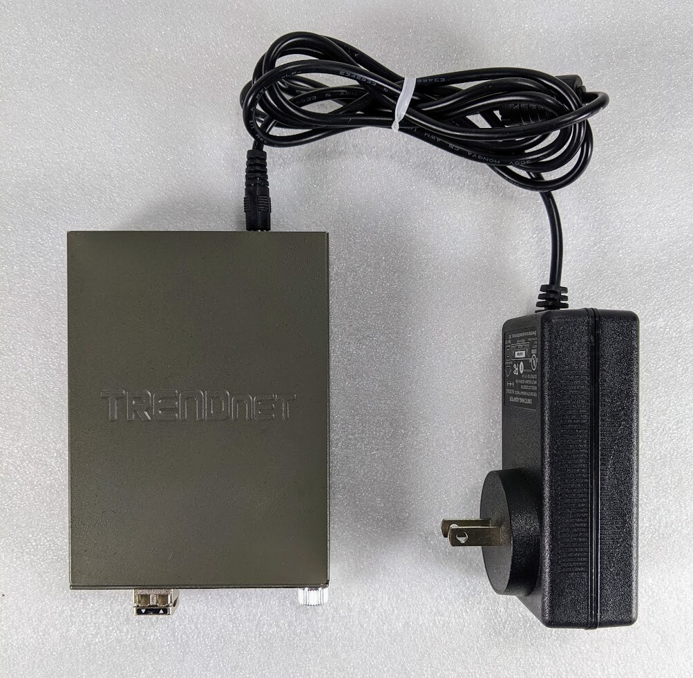 TRENDnet Intelligent 1000Base-T to SFP Media Converter TFC-1000MGB H/W:A3.3R