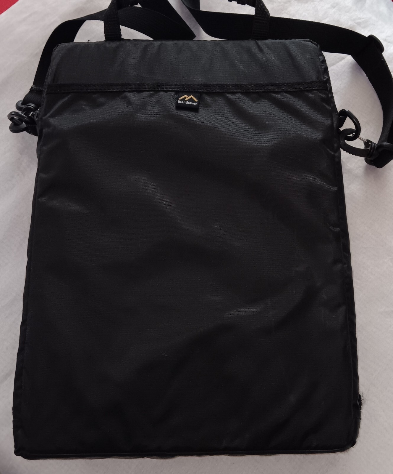 Brenthaven Tred Drop Sleeve Laptop Bag