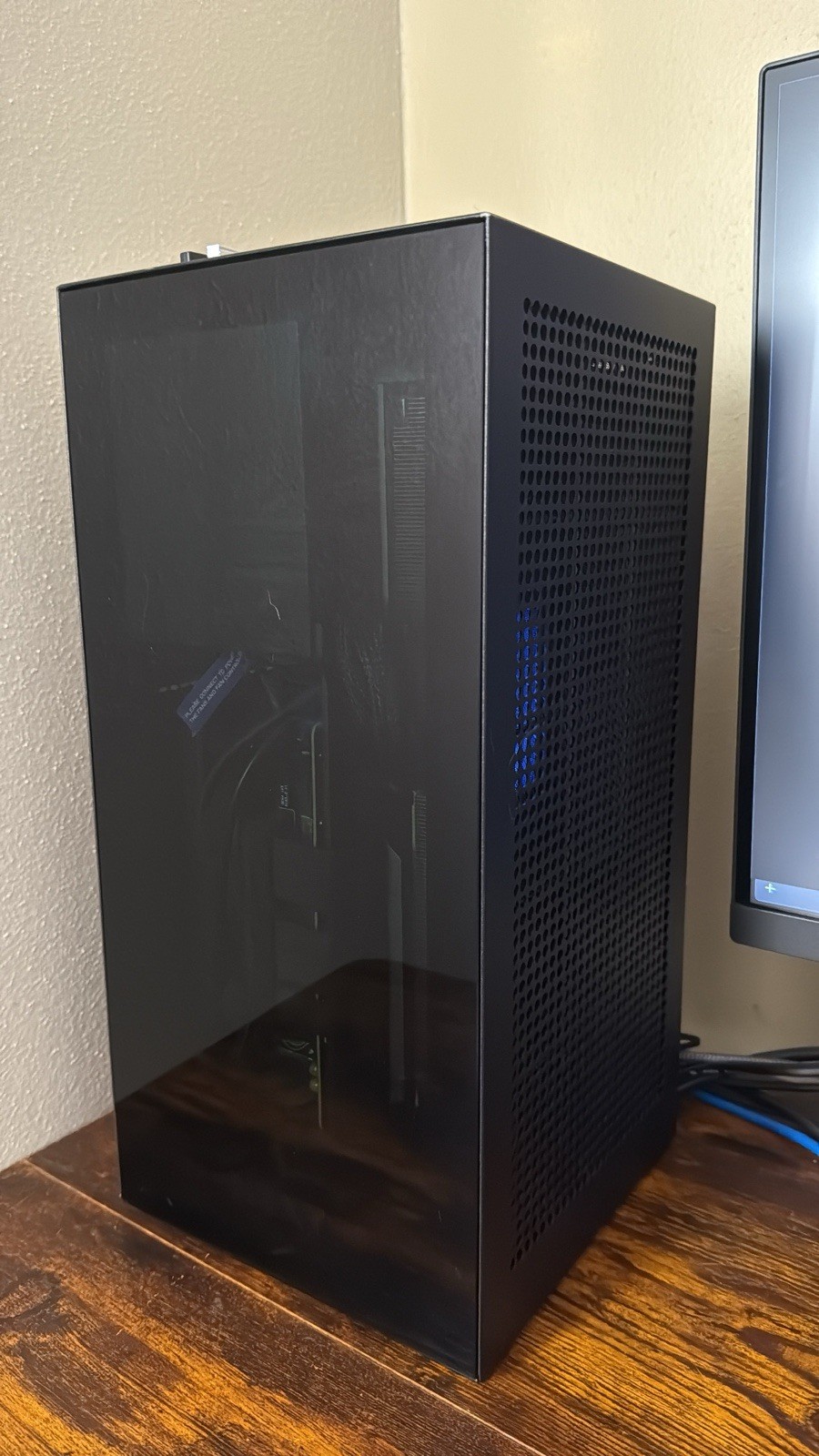 NZXT H1 V2 CS-H11BB-US Mini-ITX Black Case, SFX 750W, 140mm AIO Cooler