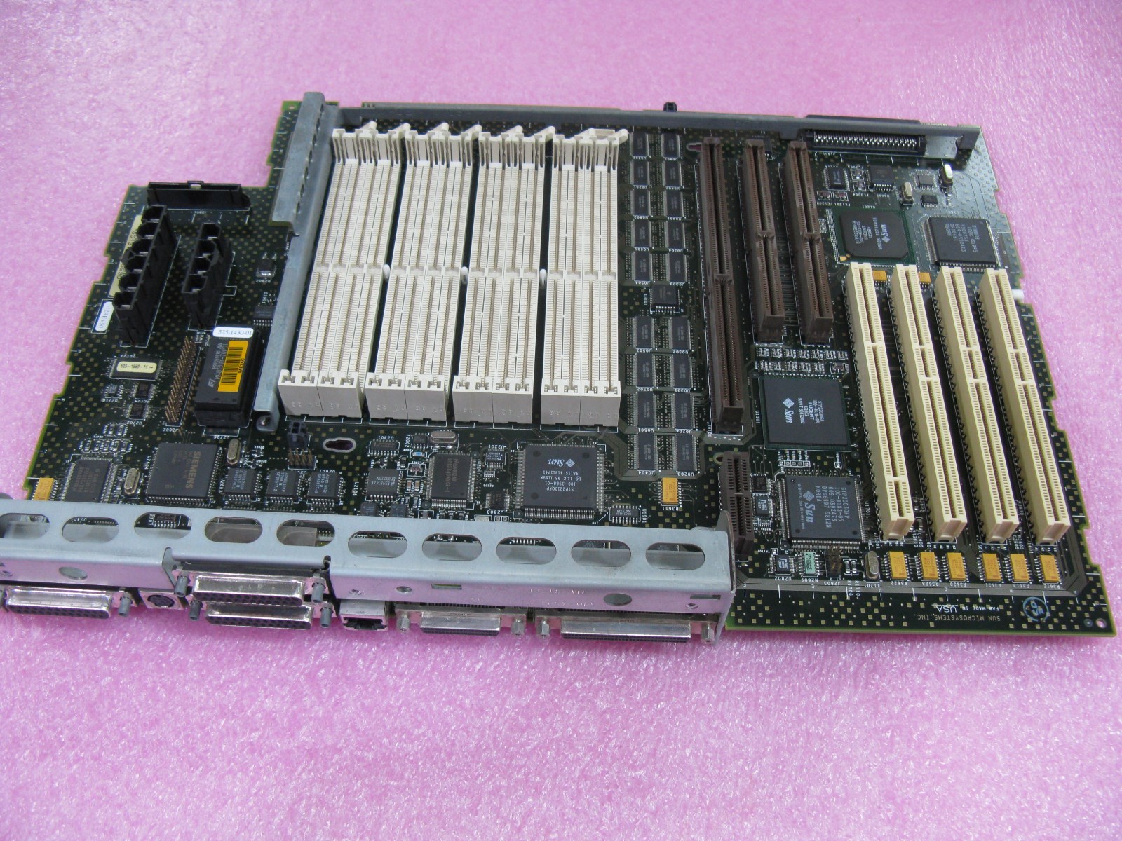  Sun Ultra30 Netra T1100 Motherboard 501-3139  ( Without NVRAM ) - B2903C