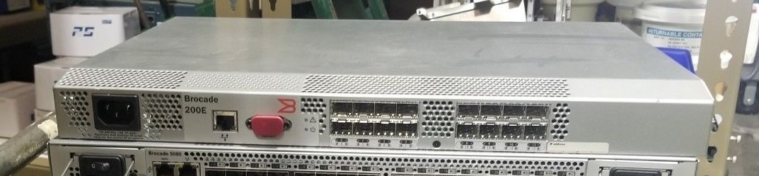 Dell XH195 Brocade SilkWorm 200E 16 Port Fibre Channel Switch 