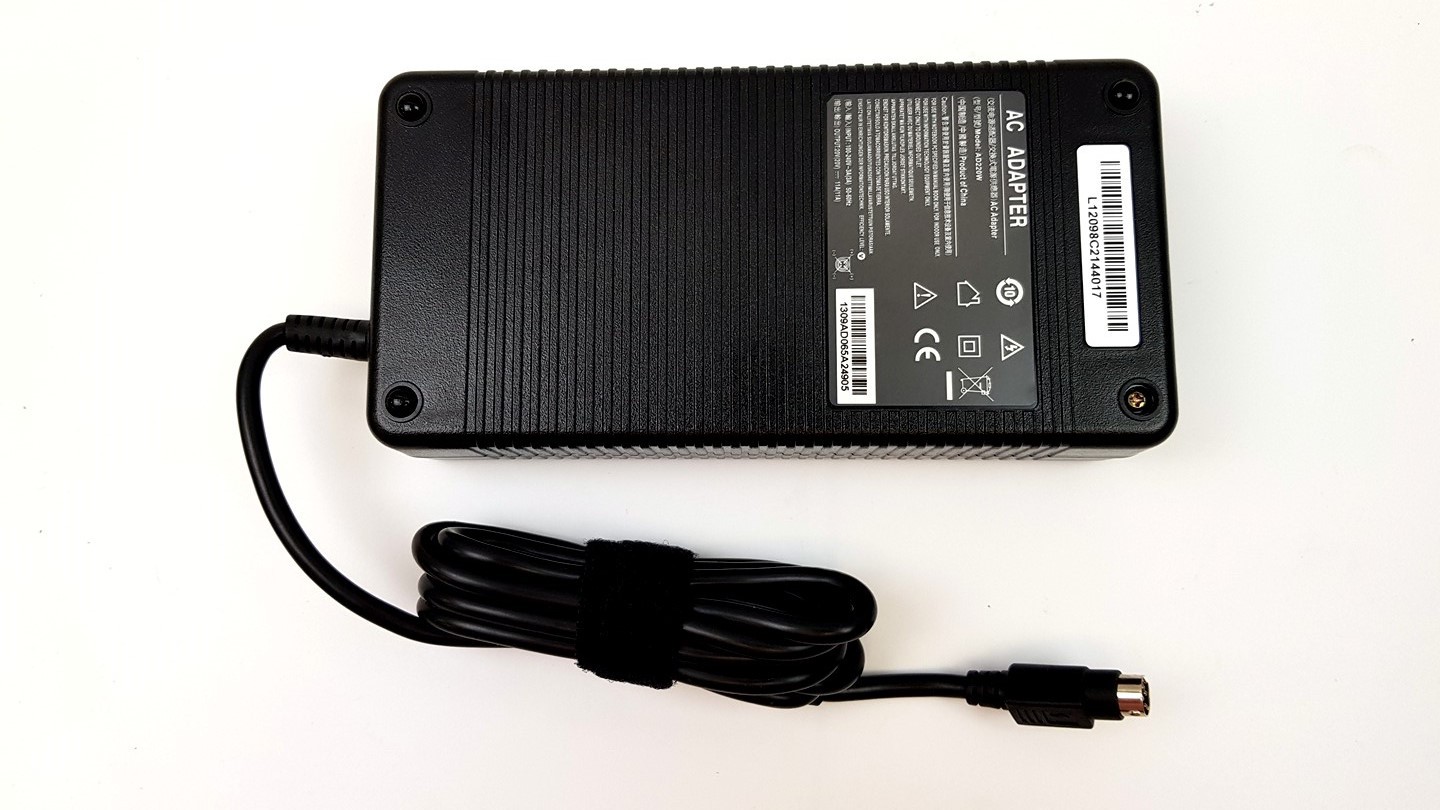 AC Adapter For FSP180-ACA 4pin 20 V 9A180 W AD220W