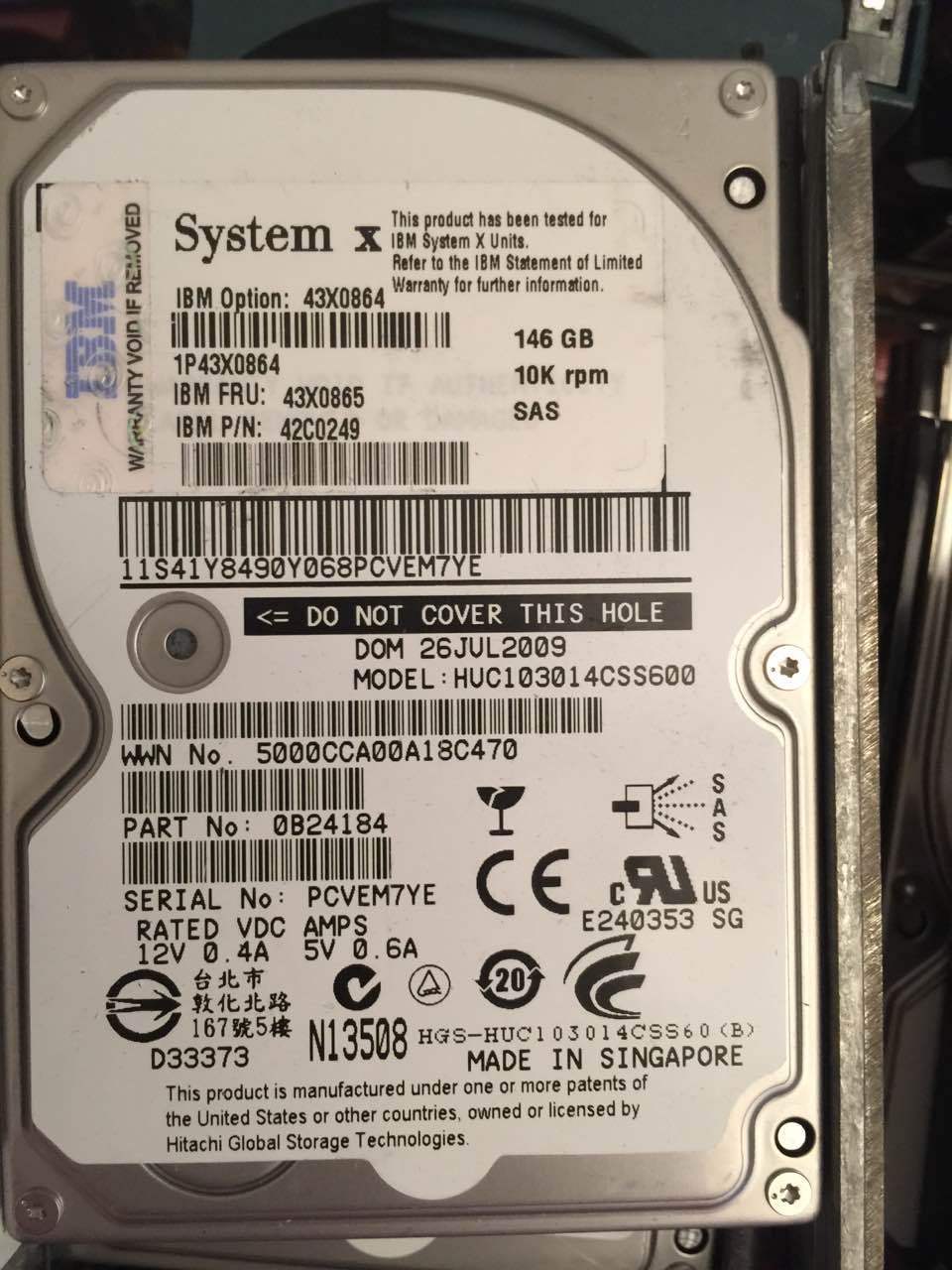 IBM 146GB SAS 2.5" 10K HD Option:43X0684 P/N: 42C0249 Hitachi HUC103014CSS600