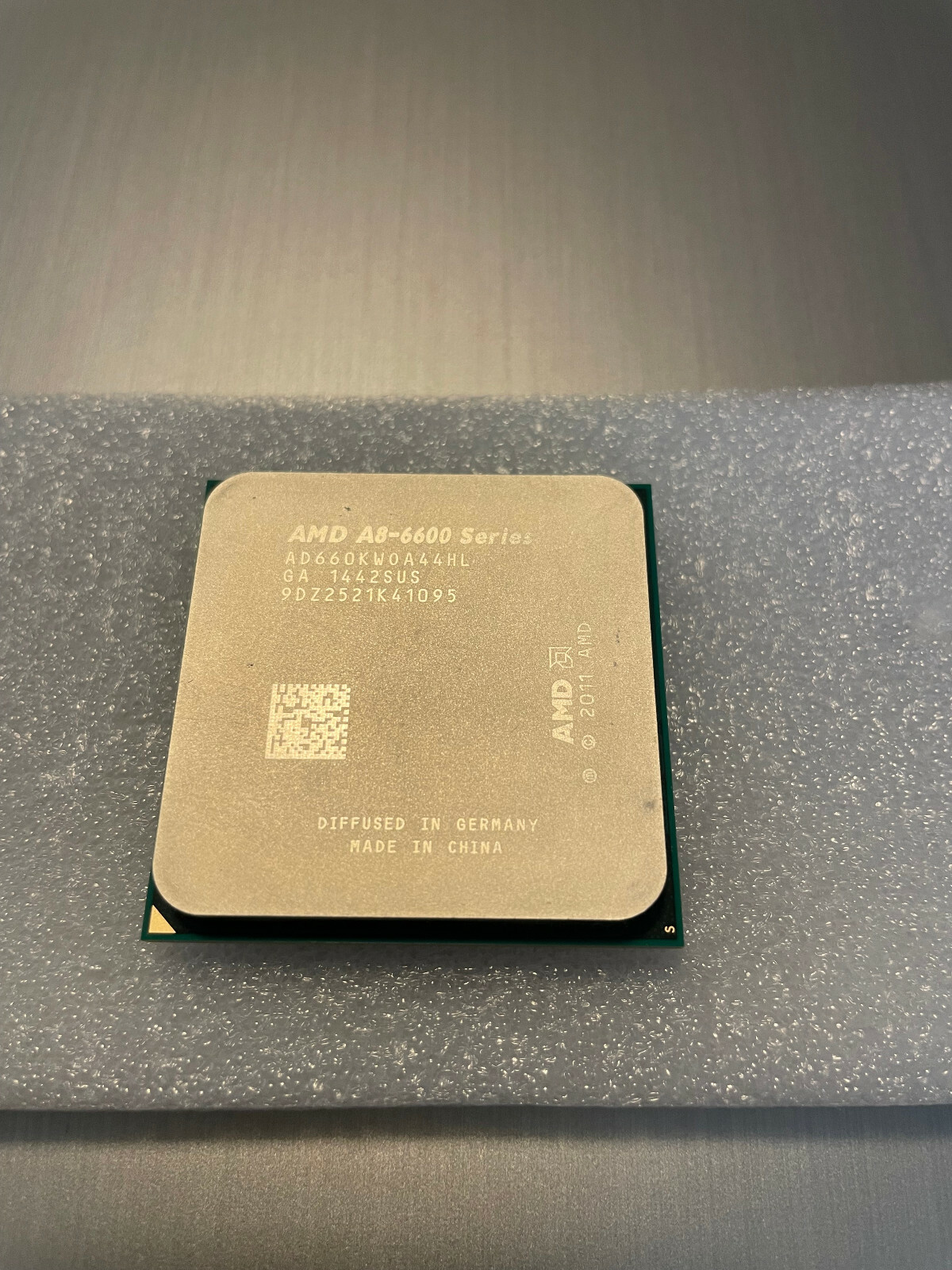 Genuine AMD A8-Series A8-6600K 3.9GHz AD660KW0A44HL Processor (CPU) - EXCELLENT