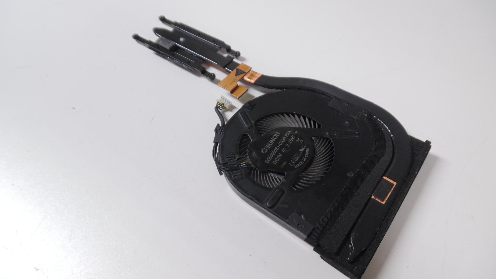 Genuine Replacement Cooling Fan w/Heatsink - Lenovo ThinkPad T470 - 01AX928