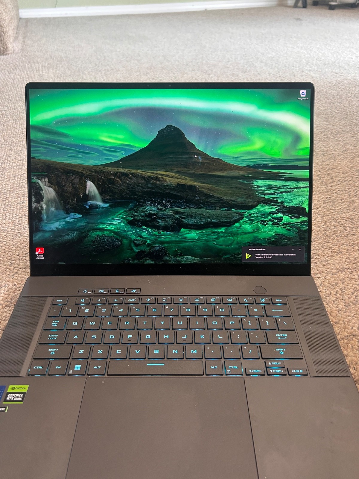 ASUS ROG Zephyrus G16 Gaming Laptop - Intel Core Ultra 9 185H - RTX 4070 - 16GB
