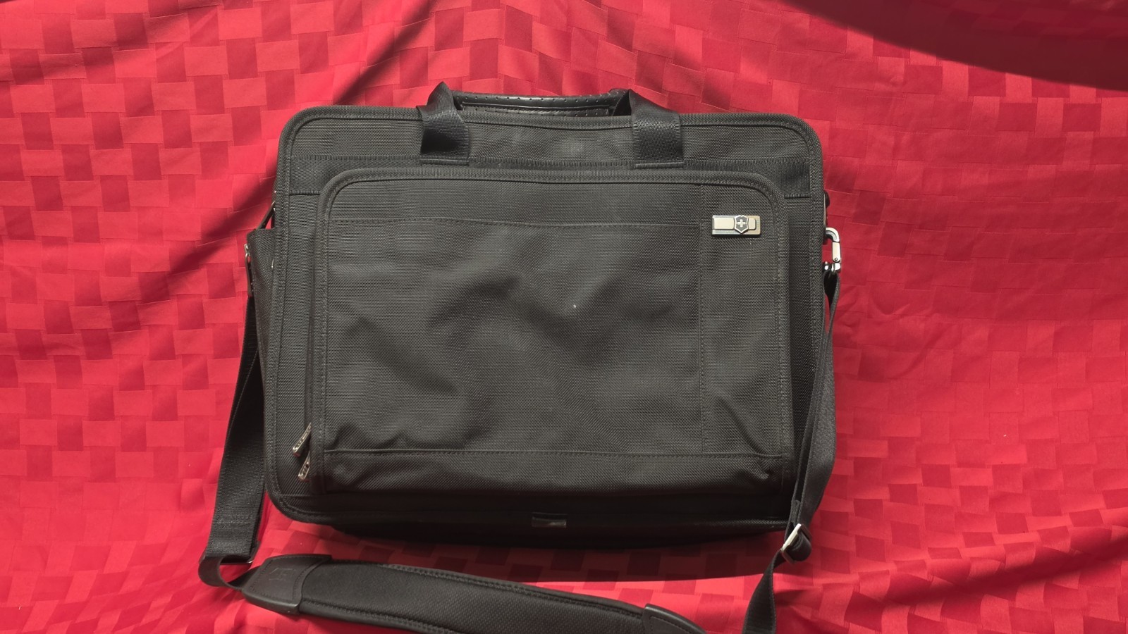 Victorinox Swiss Army Architecture 3.0 Parliament 15 Laptop Briefcase Bag