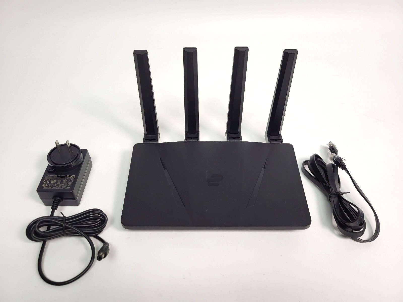 ExpressVPN Aircove AX1800 Router WiFi-6 Dual-Band with Adapter