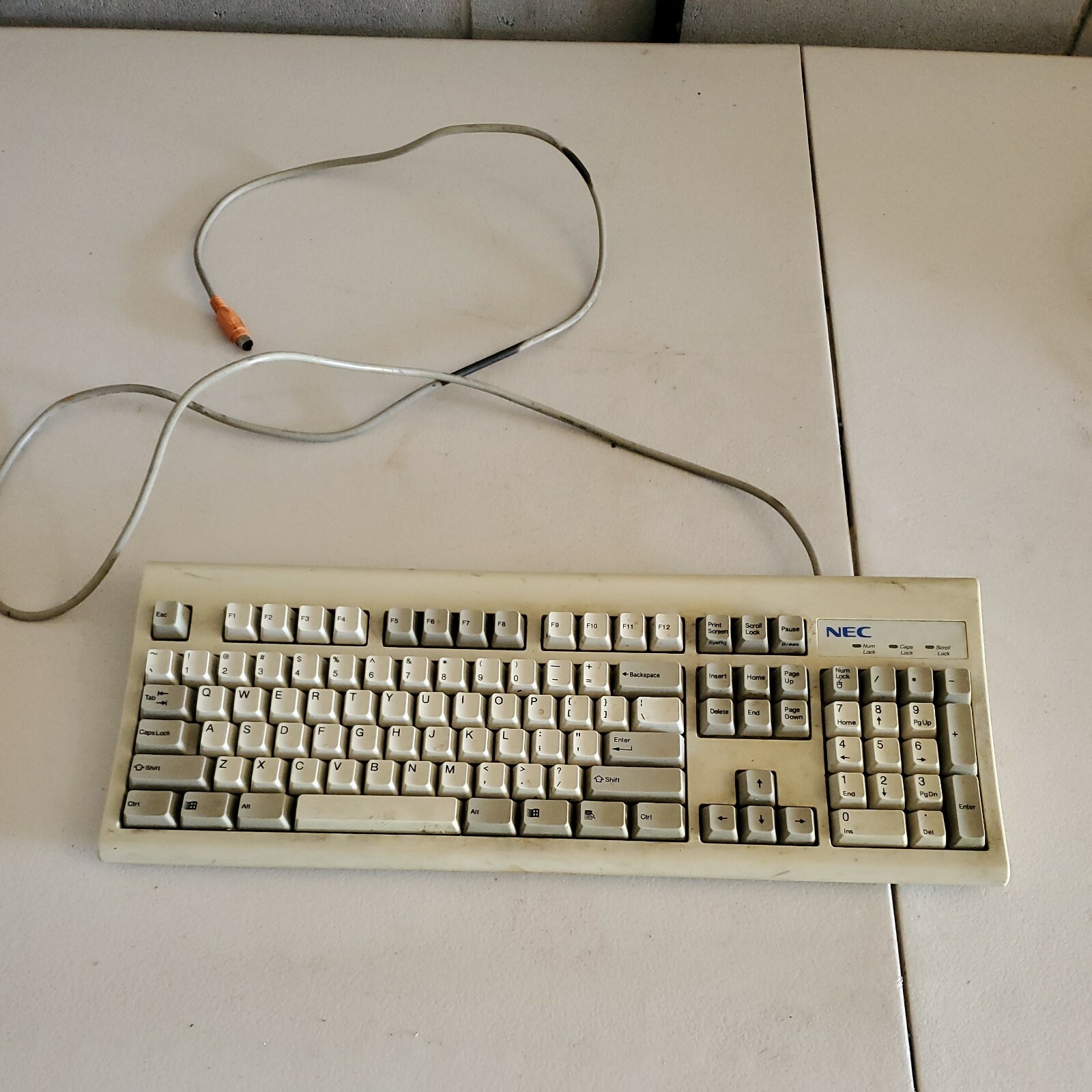 NEC KB-6923 158-052121-000 VINTAGE Mechanical Keyboard 