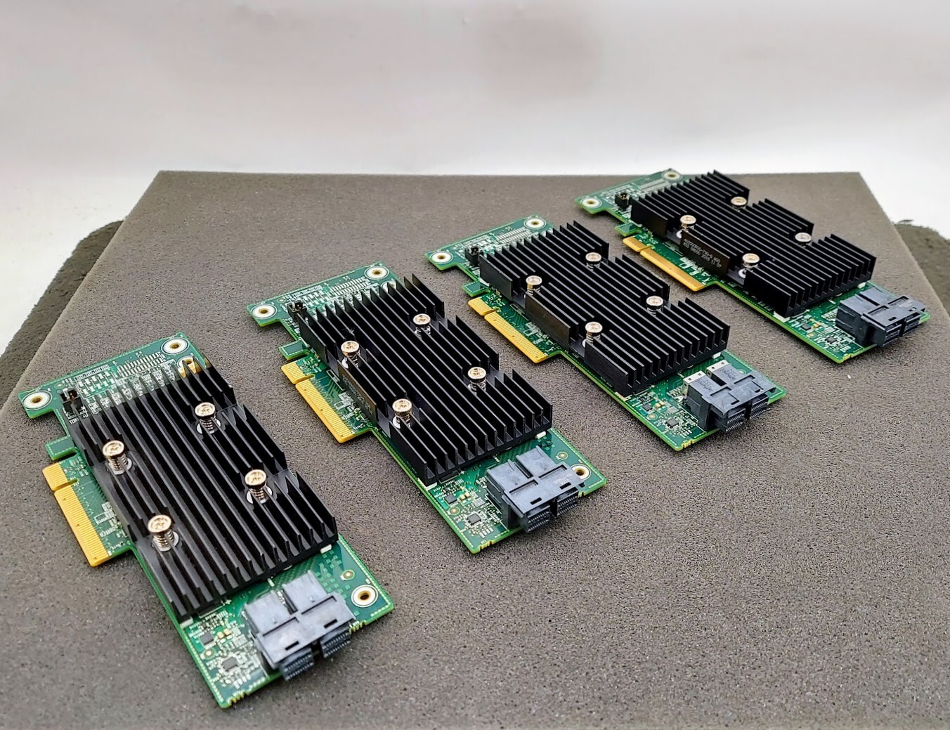 4x Dell PERC H330 12 GB SAS 6GB SATA PCI-E RAID CONTROLLER CARD Model: UCSA-901