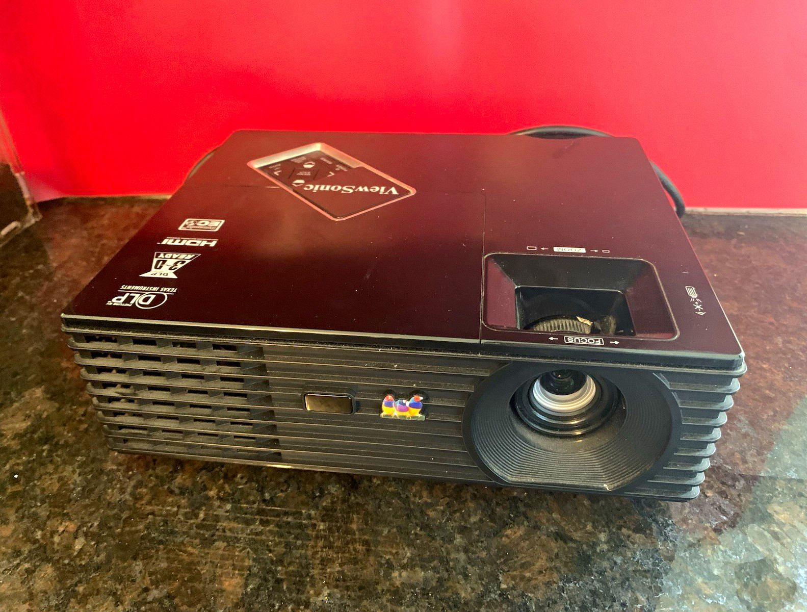 ViewSonic PJD5134 SVGA DLP Projector - 3000 Lumens, HDMI, Tested & Working