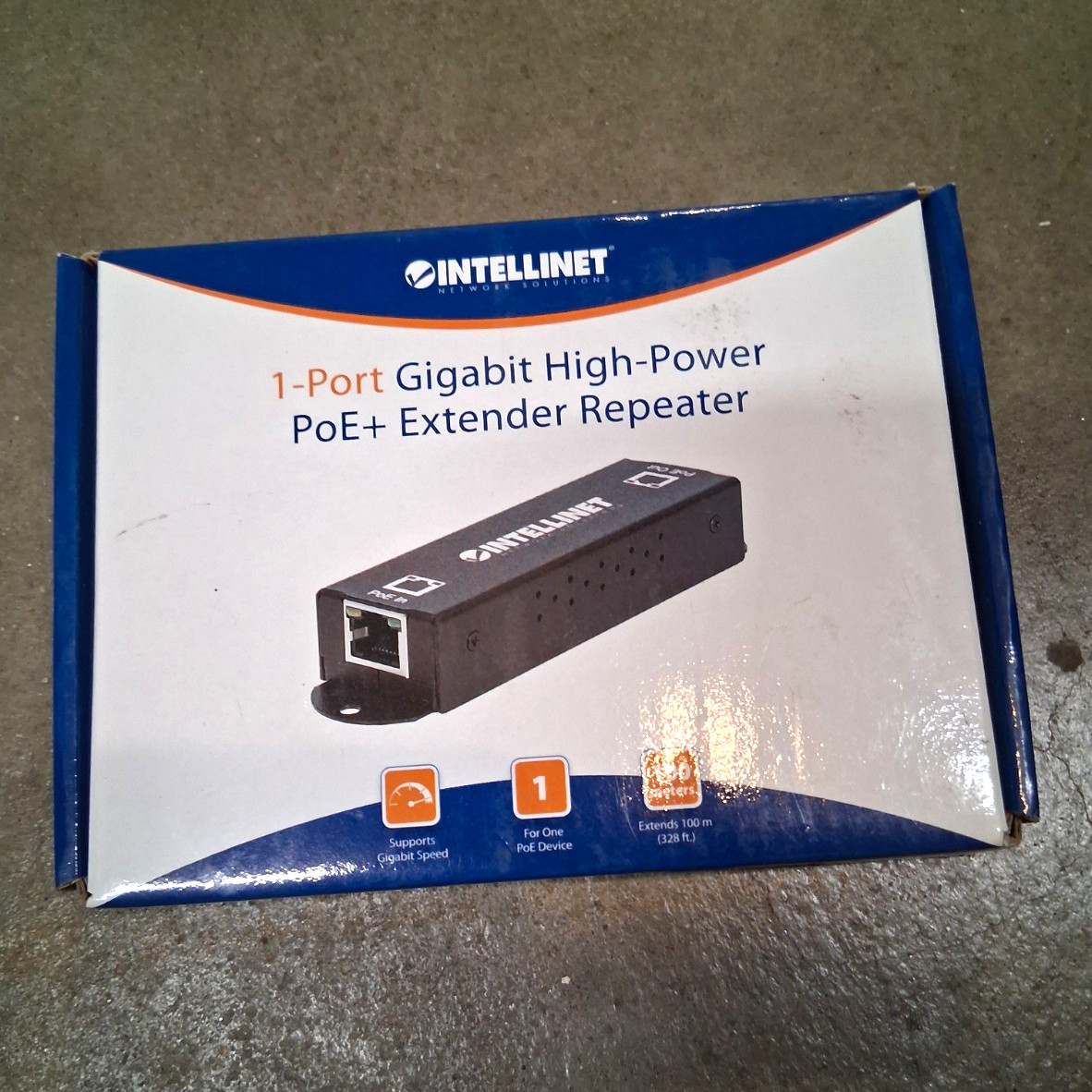 Intellinet Network Solutions 1-Port Gigabit High-Power PoE+ Extender 560962