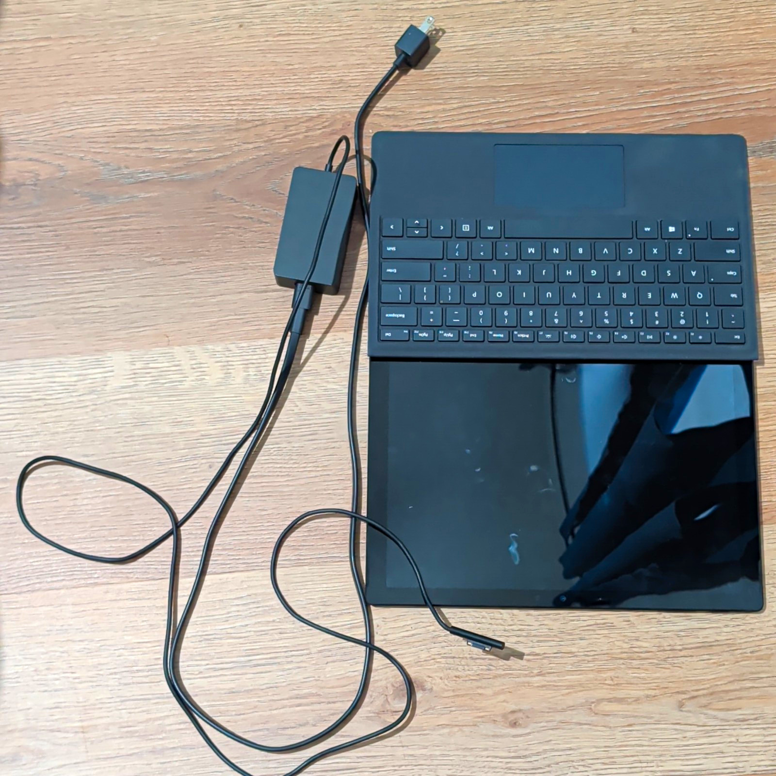 Microsoft Surface Pro 7 12in 16GB 512GB Wi‑Fi Black Touchscreen w/ Keyboard