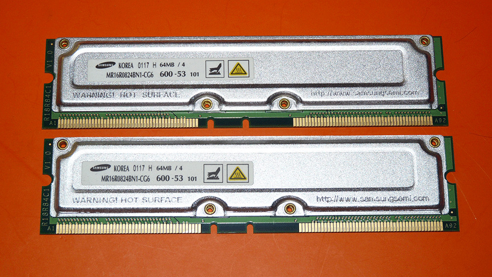Samsung MR16R0824BN1-CG6 2-64MB PC600-53 600Mhz 53NS ECC 184-Pin Memory Module