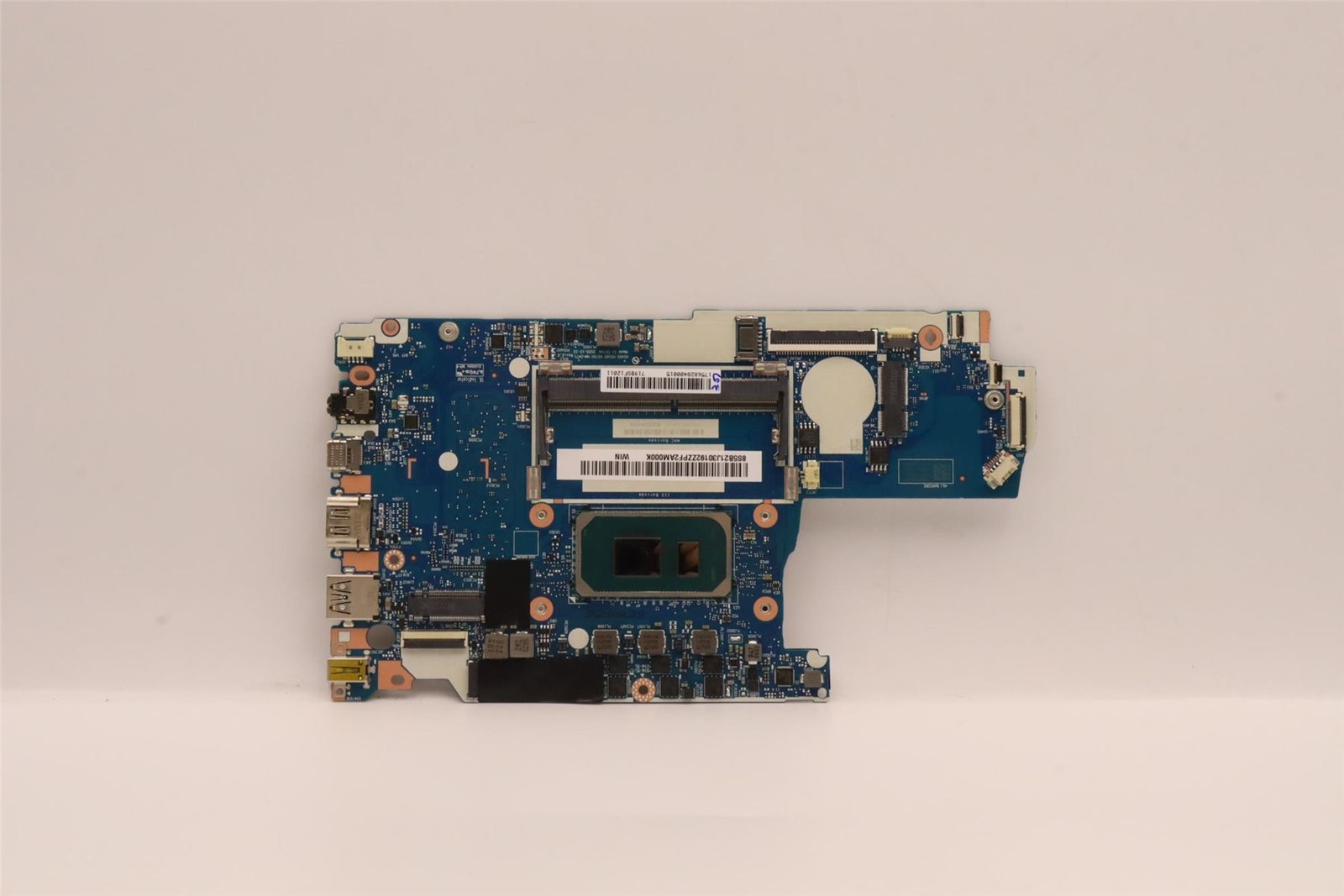 Lenovo 5B21J30192 MBL82H7WINI51155G7 UMA 8GRPMC