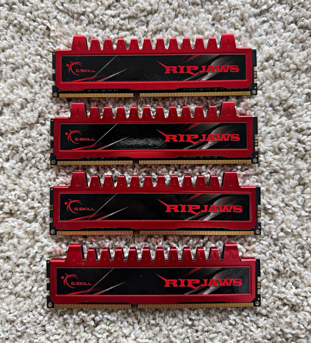 G.SKILL Ripjaws DDR3 16GB (4x4GB) PC3-12800 240-Pin DIMM XMP F3-12800CL9Q-16GBRL