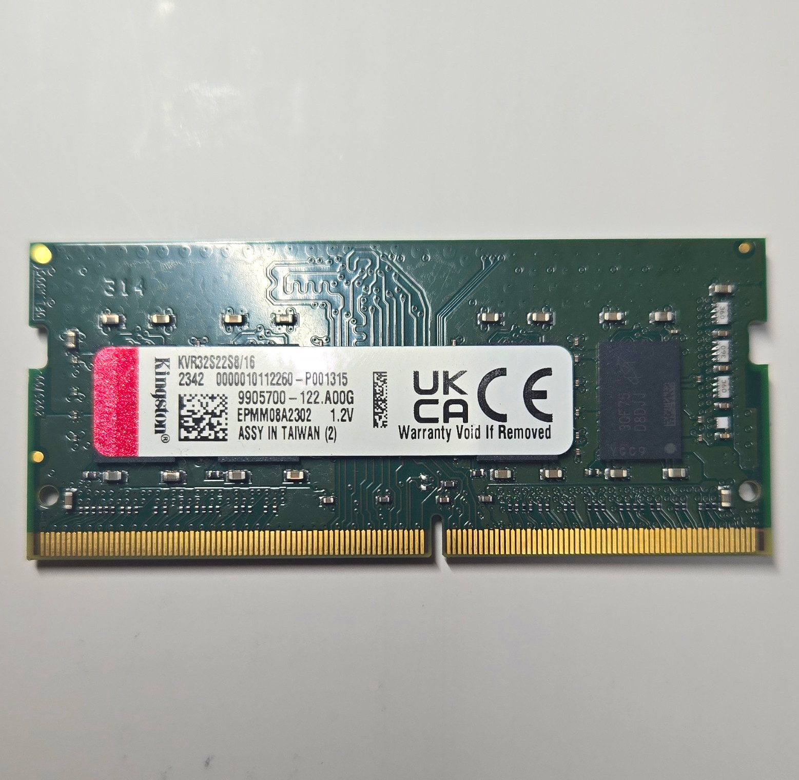Kingston ValueRAM 16GB DDR4-3200 PC4-25600 SO-DIMM 260-Pin Non-ECC KVR32S22S8/16