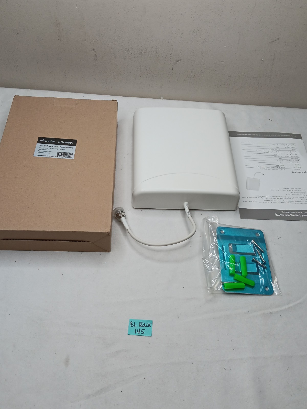 SureCall 5G Ultra-Wideband Directional Wall-Mount Indoor Panel Antenna SC-548W