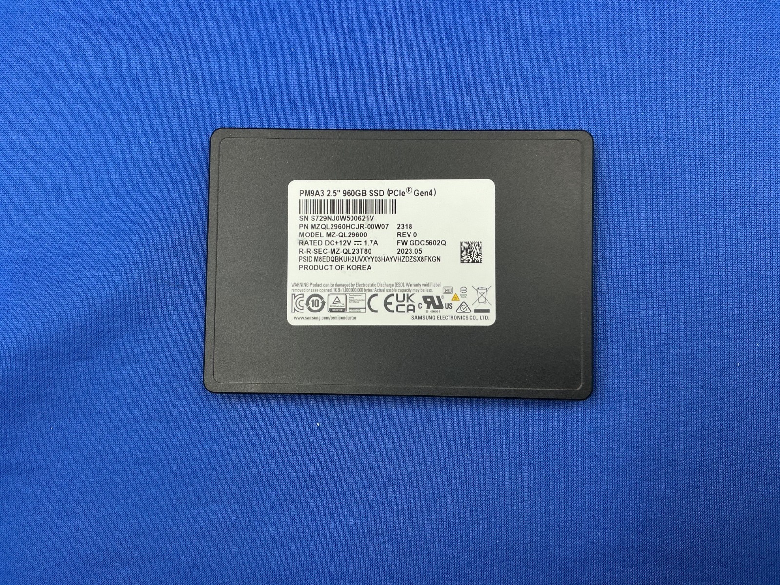 MZ-QL29600 Samsung PM9A3 960GB PCIe Gen4 x4 NVMe 2.5'' U.2 SSD