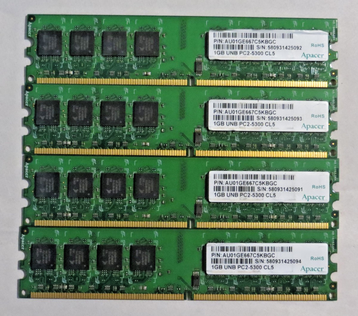 4GB Kit 4x1GB DDR2 667MHz PC2-5300U Desktop RAM Axiom AU01GE667C5KBGC Pair