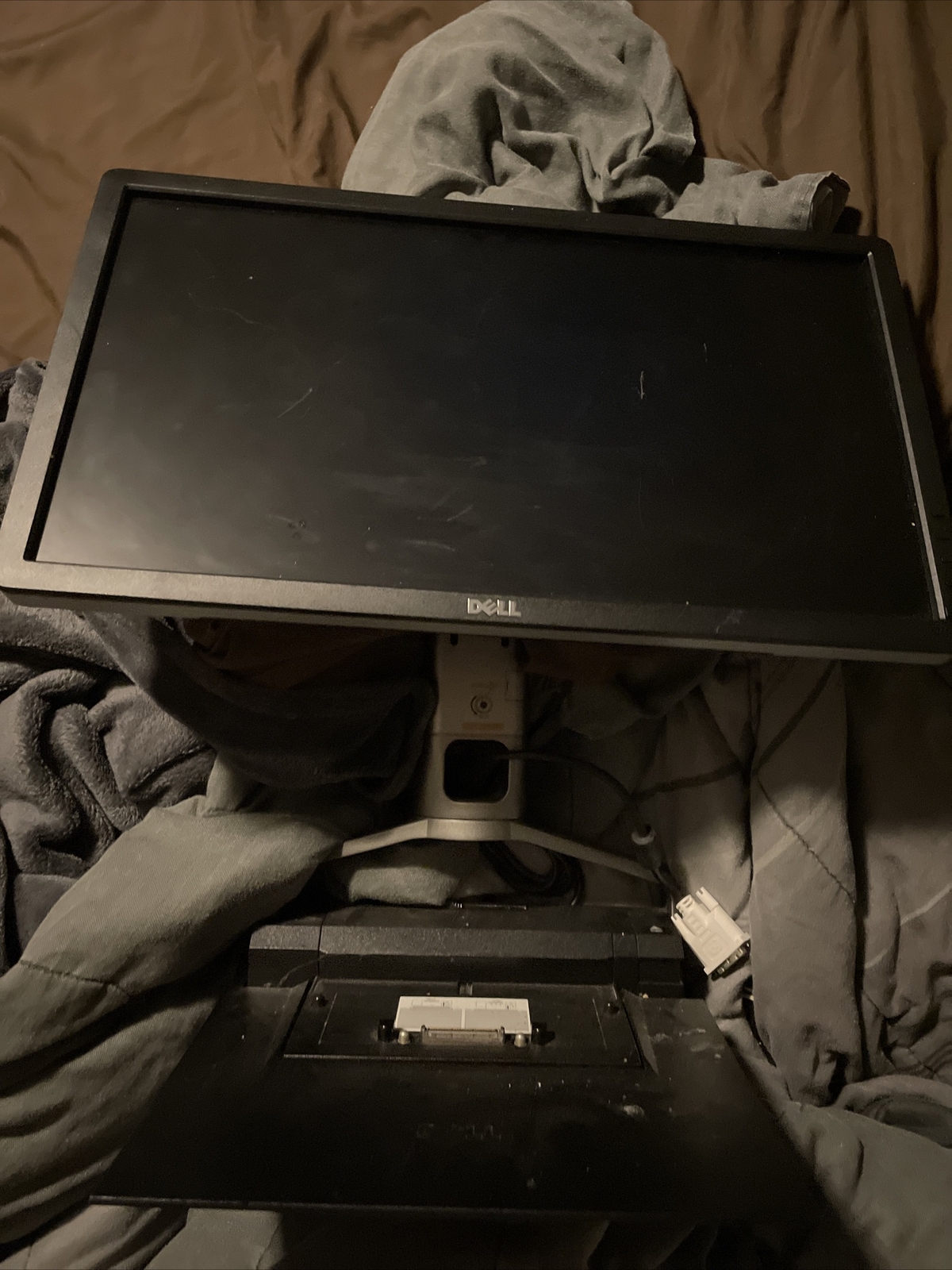 DELL U2212hmc LCD MONITOR with Laptop Docking Staion