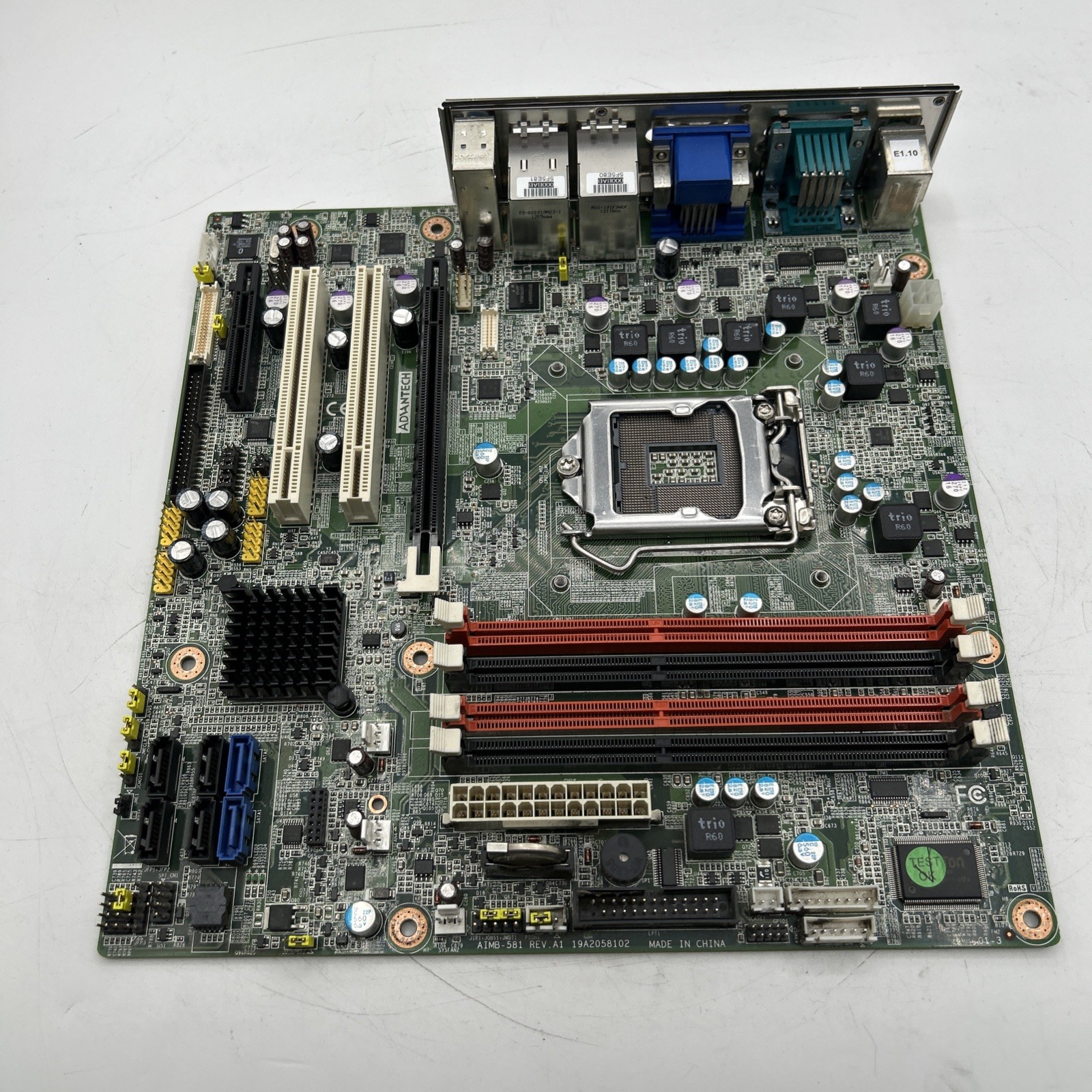 ADVANTECH AIMB-581QG2-1101E-T 19A2058102 SERVER MOTHERBOARD See Pics