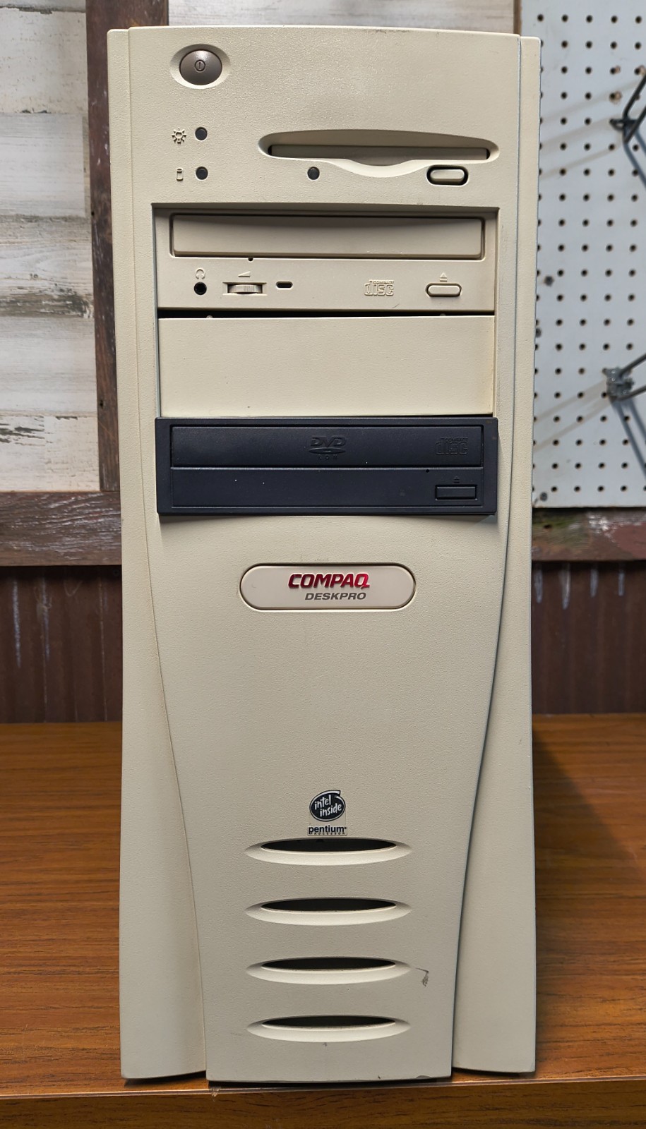 Compaq Deskpro 2000 M5166 (Pentium 166 / 64MB) Works Vintage Rare 90s