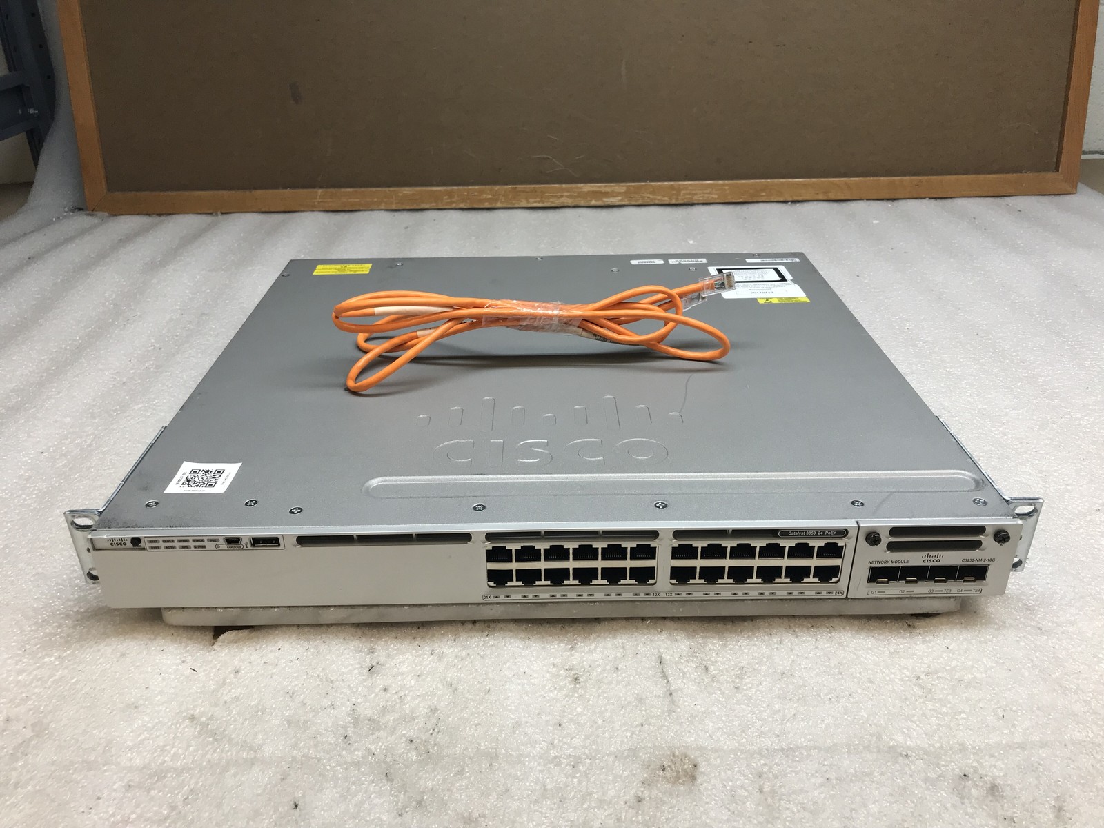 Cisco Catalyst WS-C3850-24P-S 24-Port PoE+ w/ C3850-NM-2-10G Switch - Tested