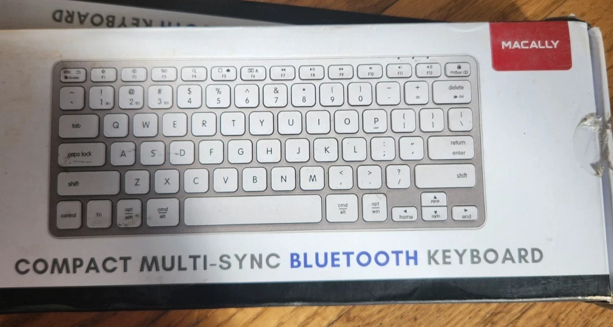 Macally Compact Multi Sync Bluetooth Keyboard WHITE