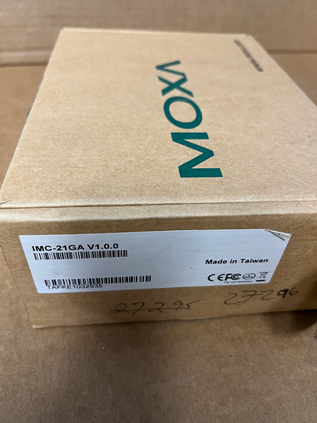 1pcs MOXA IMC-21GA-SX-SC Gigabit Multimode Transceiver SC Interface