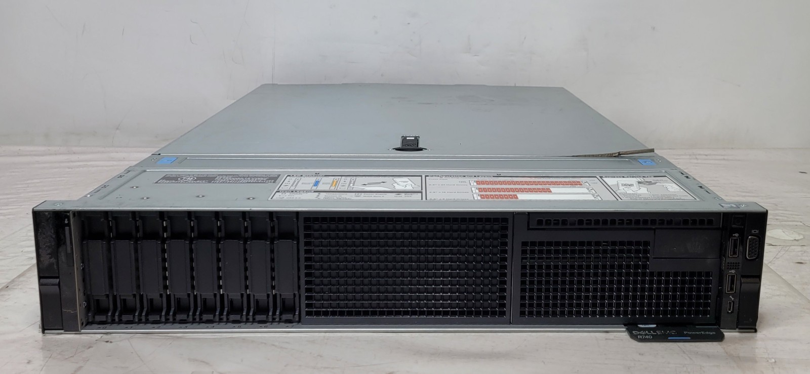 Dell EMC PowerEdge R740 Dual Xeon Gold 6254 @3.10GHz 128GB RAM No HDD H740P