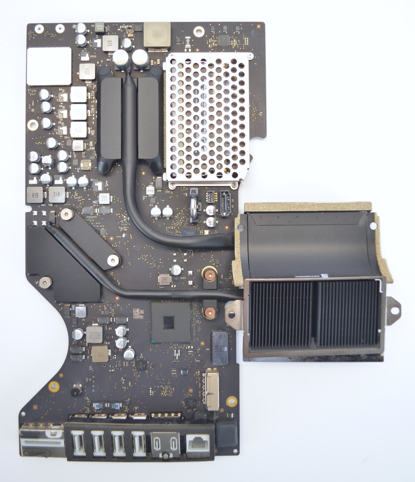 iMac 21.5" 2019 Logic Board 820-01237-A i7-8700 3.2GHz 16GB Ram Radeon 560x 4GB
