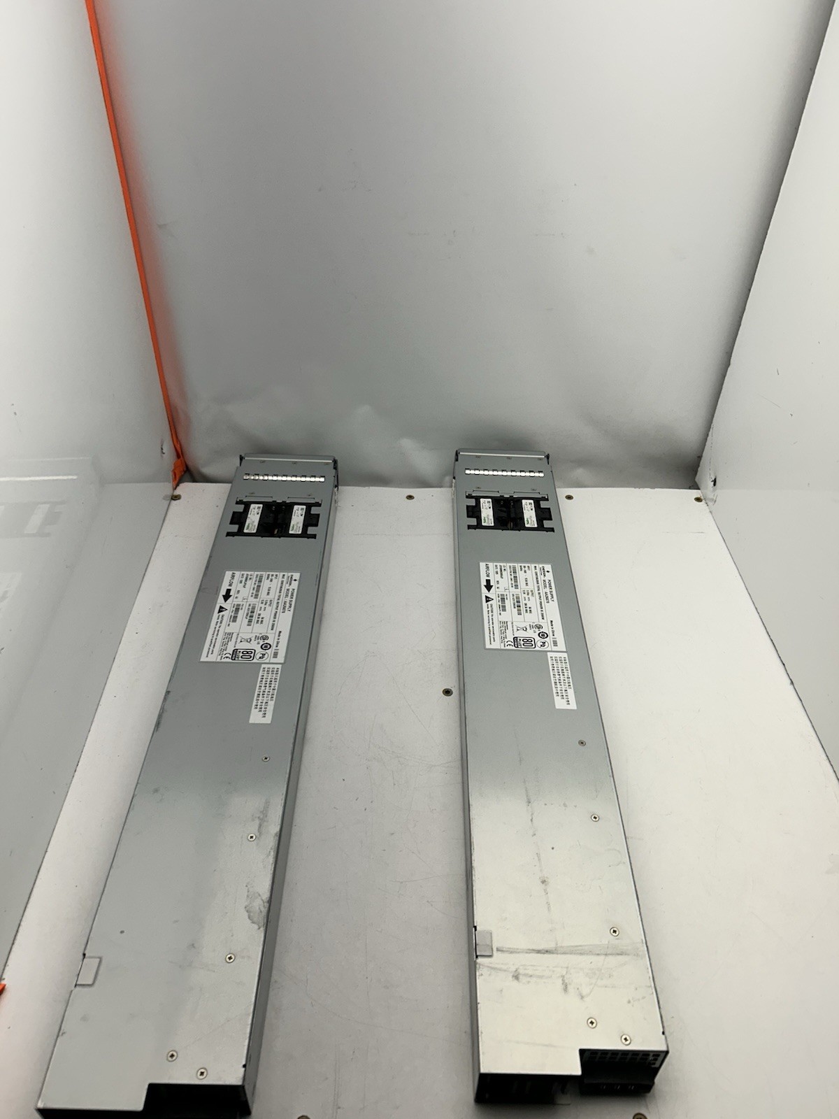 LOT OF 2 EMERSON NETWORK POWER AA26870 2500W POWER SUPPLY