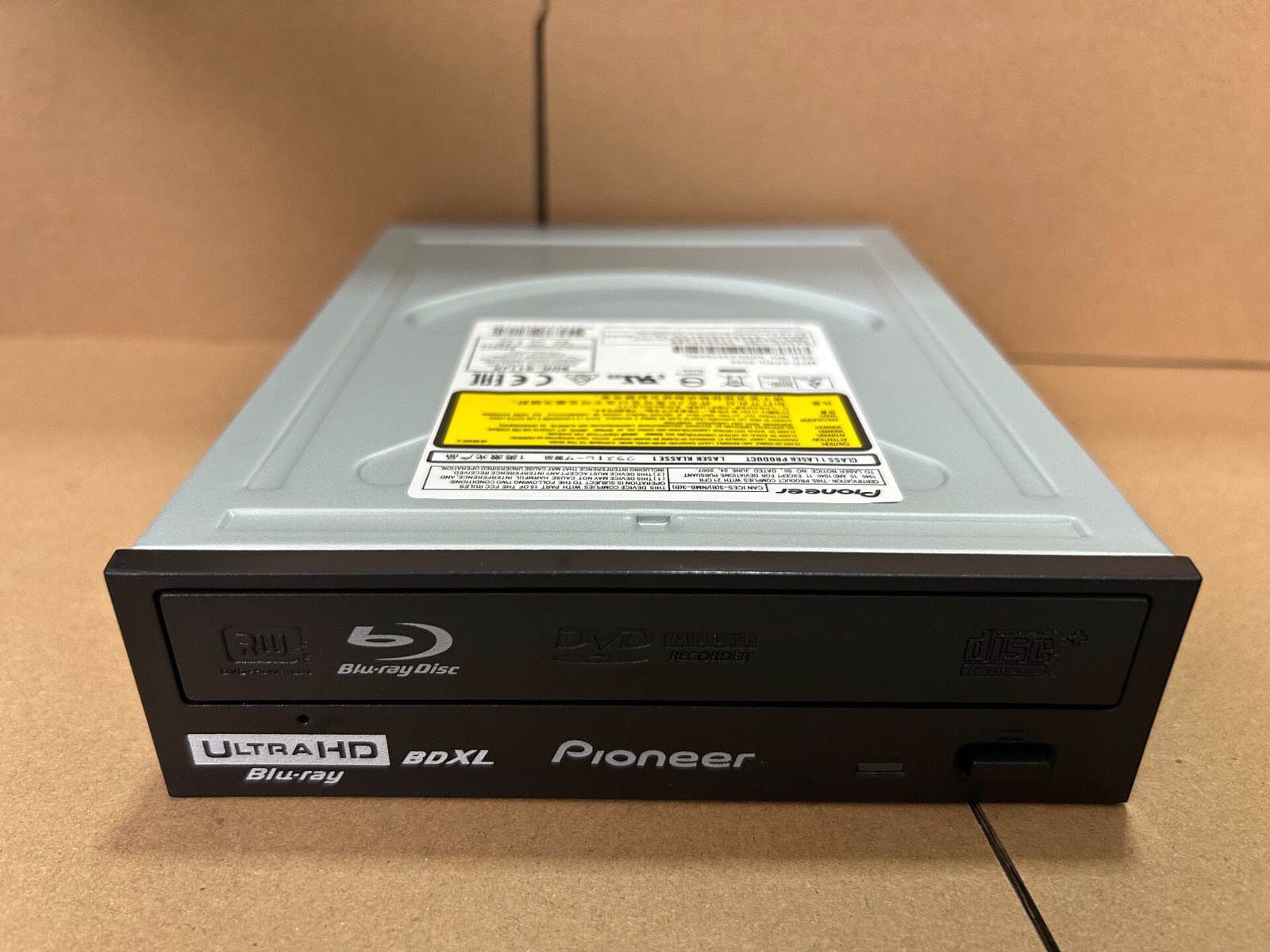 Pioneer BDR-211JBK SATA BD Burner, BD-RW, DVD/CD Read, 4K UHD 3D BD