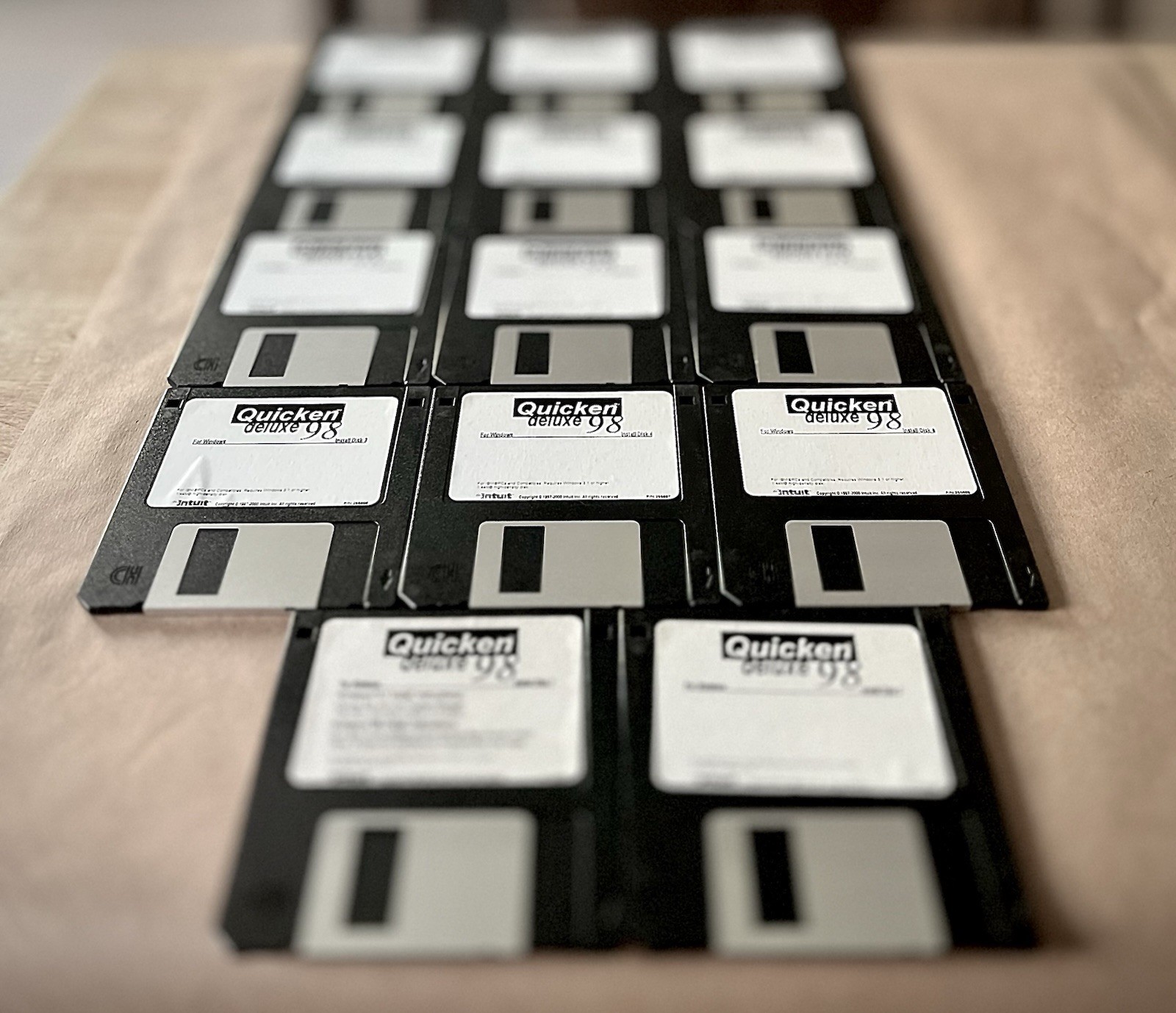 Quicken Deluxe 98 Home & Business Floppy Version Vintage Intuit Software WIN 3.1