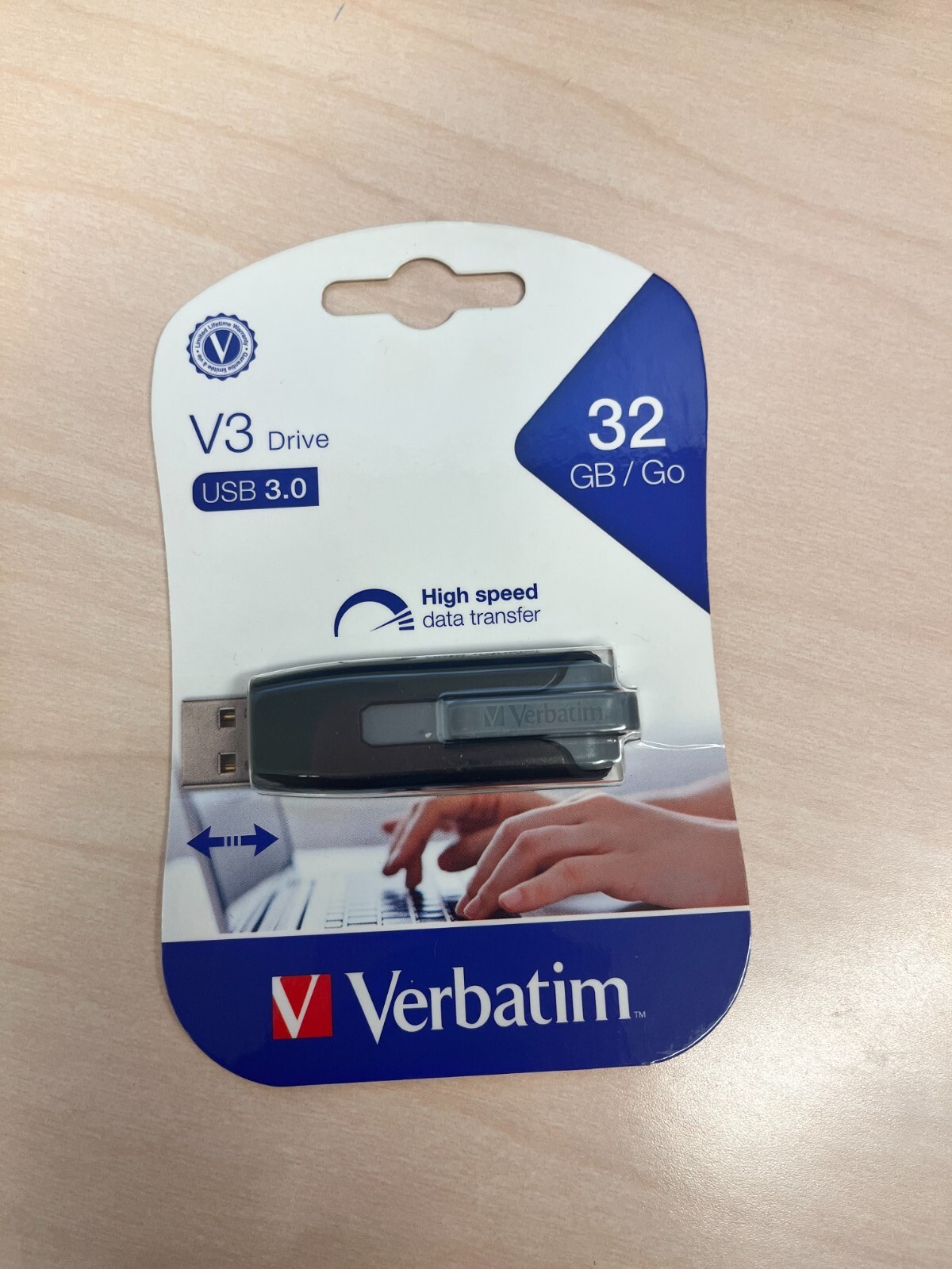 Verbatim Store 'n' Go V3 USB 3.0 Drive 32GB Black/Gray 49173