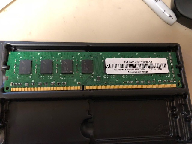 4GB DDR3 1600MHz UDIMM Desktop Memory RAM Avant AVF6451U66F 