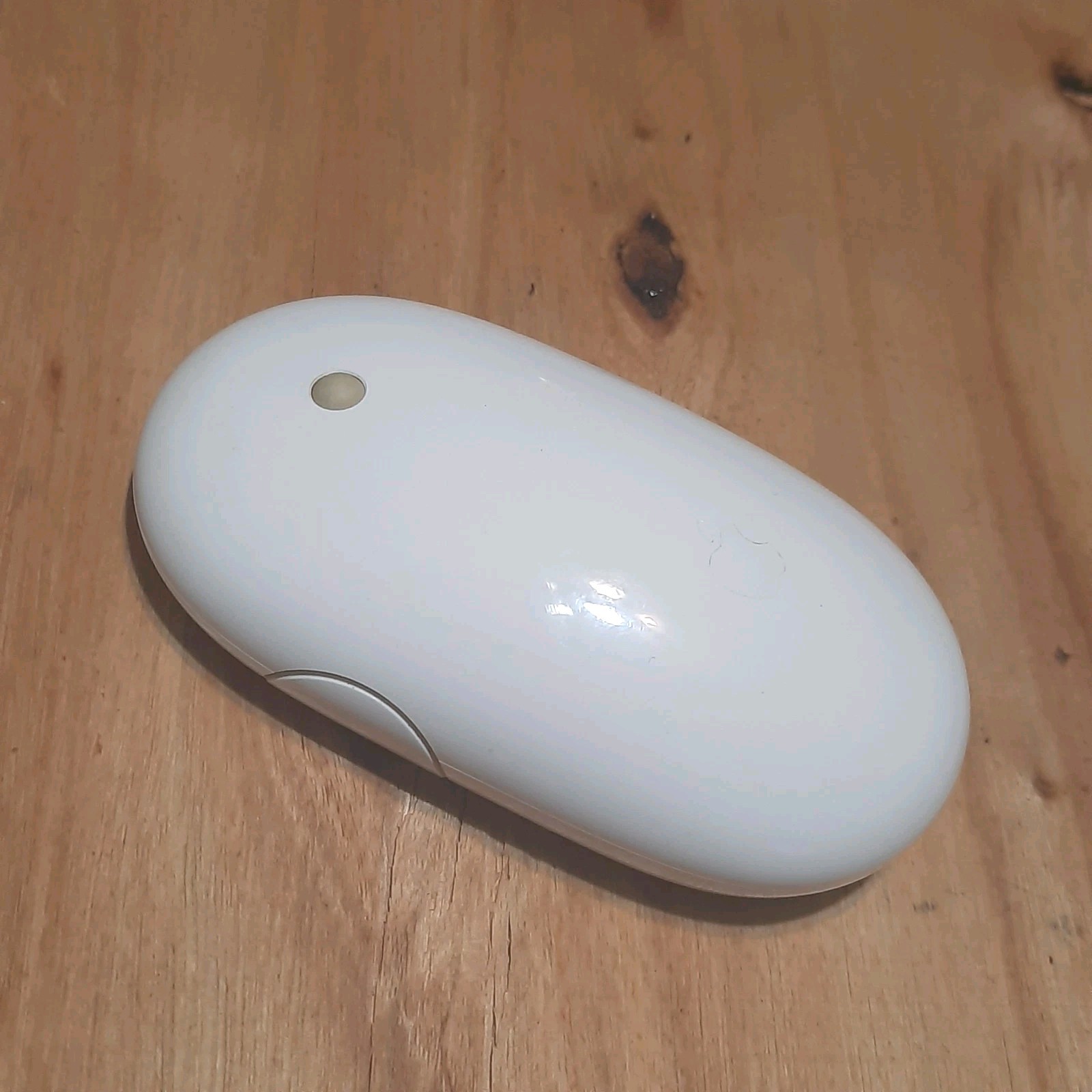 VTG Apple Wireless Mighty Mouse Bluetooth Laser Mouse A1197 White  Clean