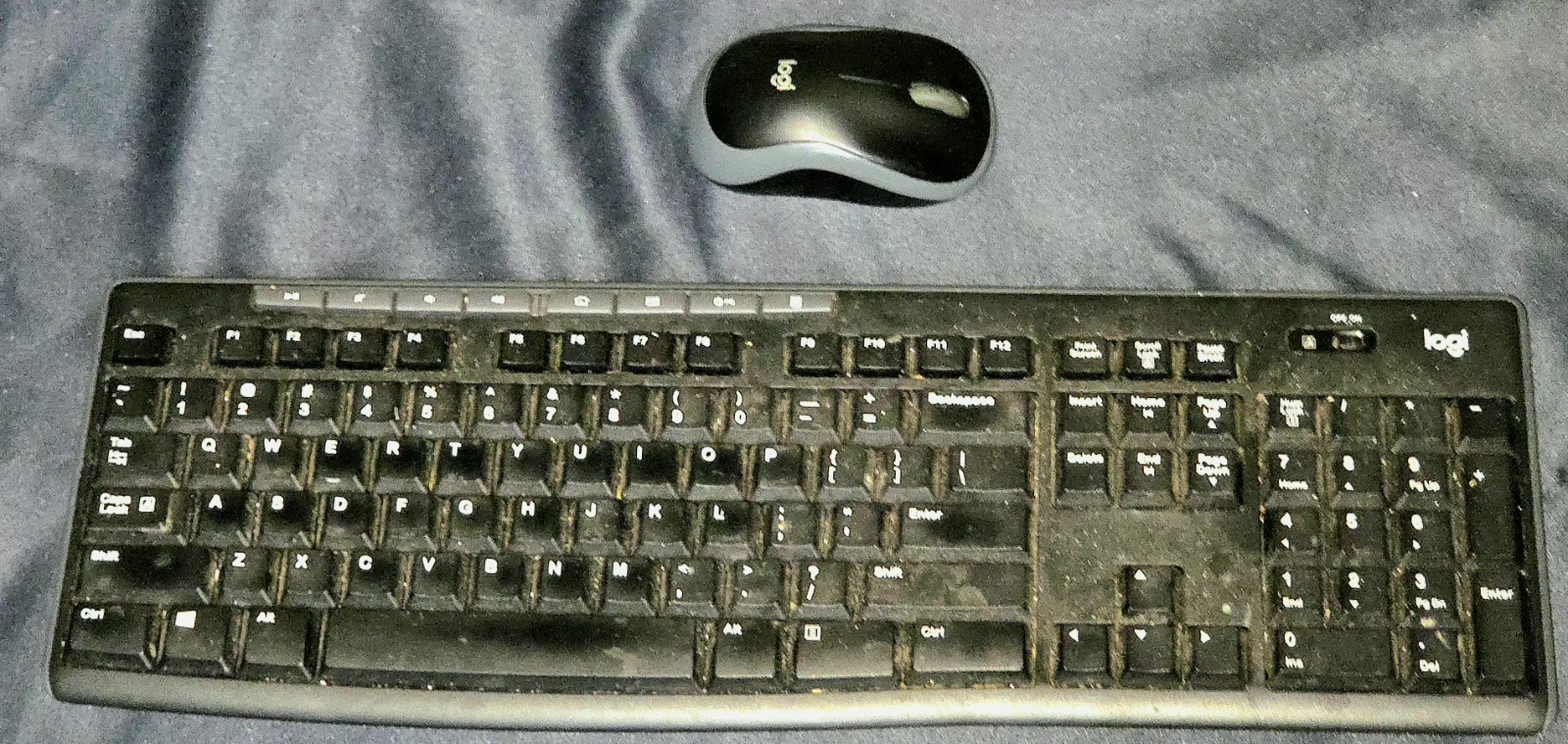 Logitech K270 Wireless Keyboard and M185 Wireless Mouse Black W/ USB Dongle