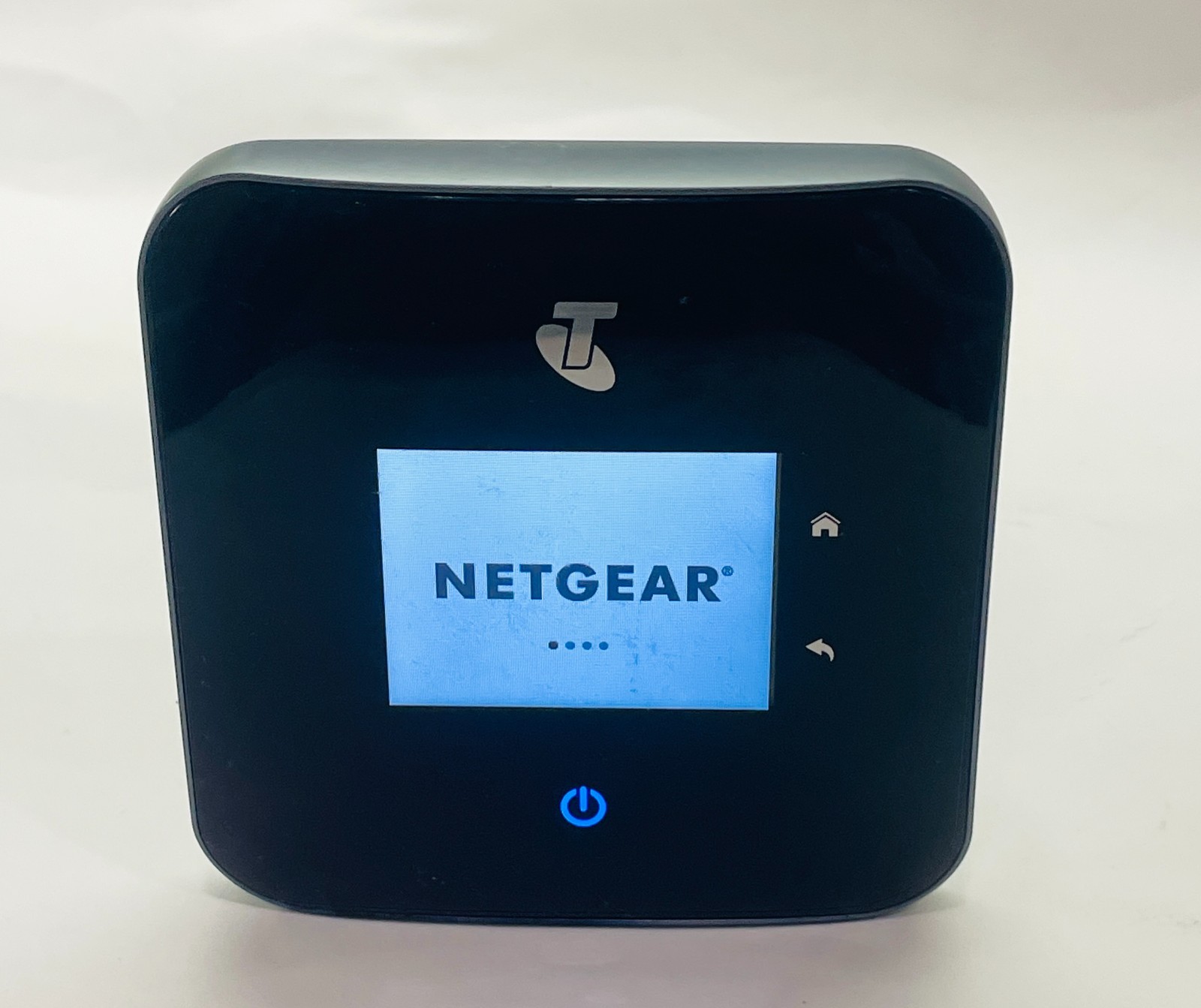 Netgear Nighthawk M2 MR2100 4G LTE Mobile Router Hotspot (Telstra/Unlocked)