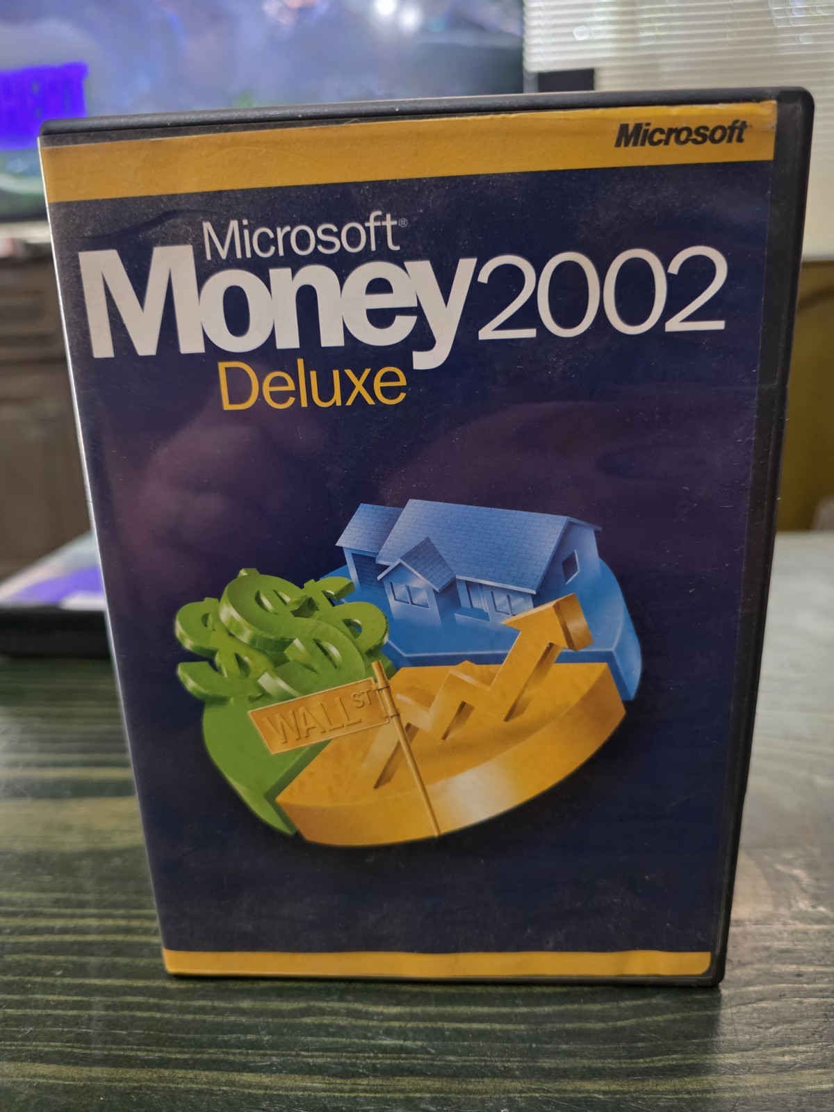 Microsoft Money 2002 Deluxe--Managing Your Personal Finances & Investments