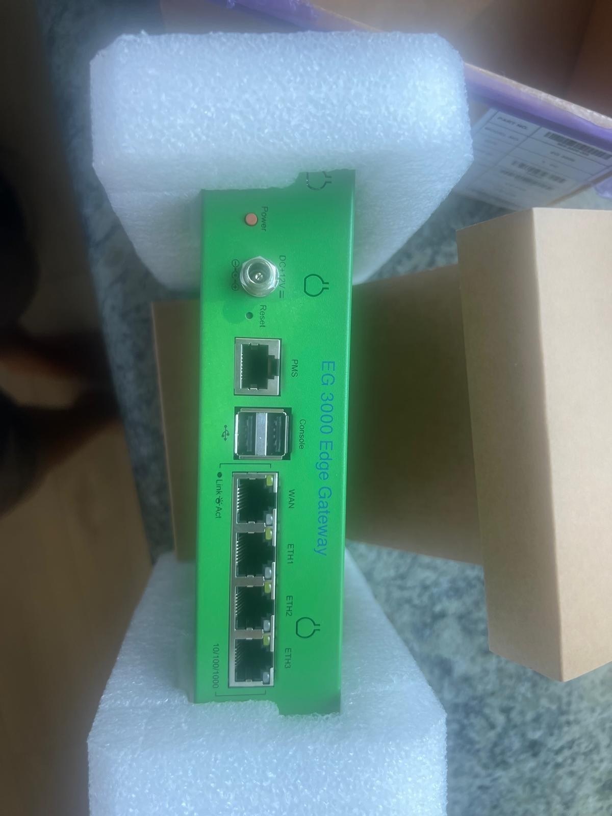 Nomadix EG 3000 EDGE Gateway