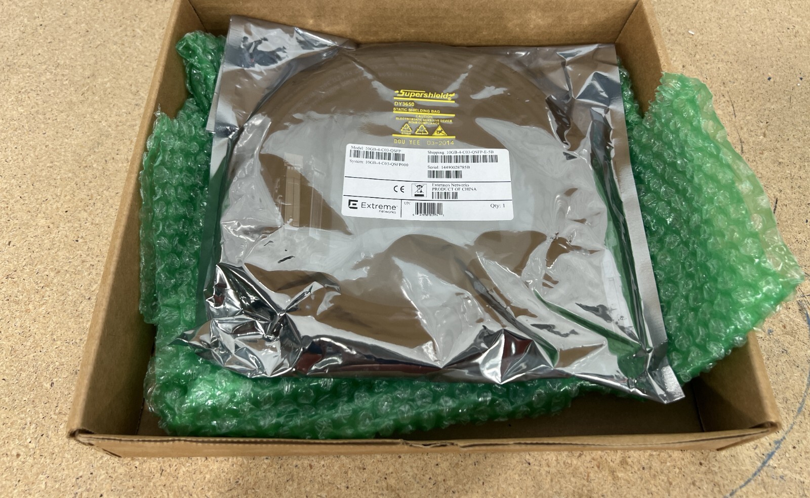Extreme Networks 10GB-4-C03-QSFP, 3m QSFP+ to 4 x 10G SFP+ Breakout Cable