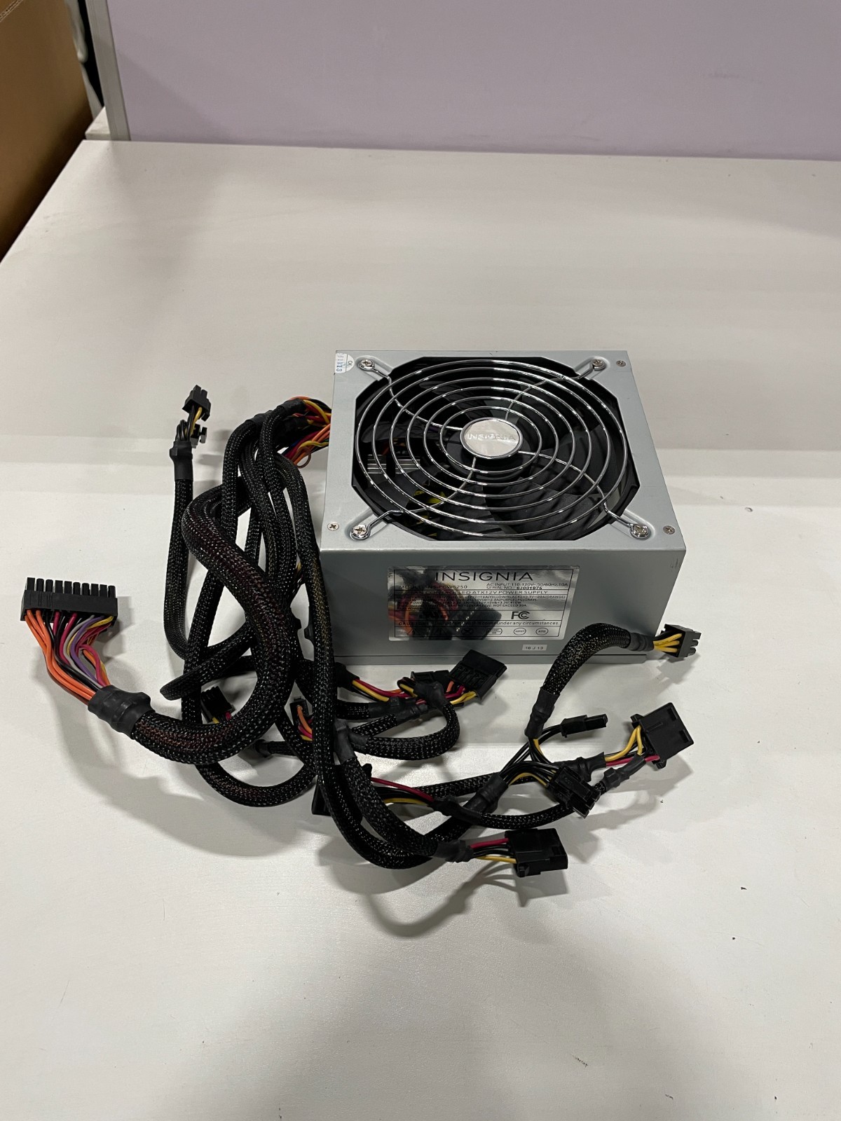 Insignia NS-PCW5250 520W Desktop Power Supply
