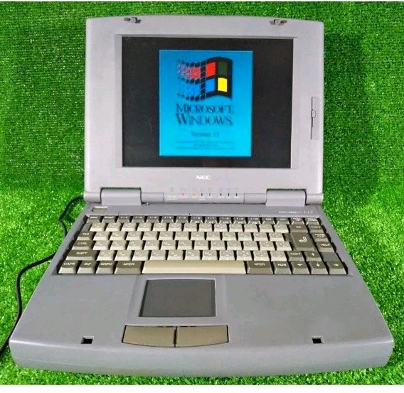 NEC 98NOTE PC-9821Lt2 Japanese Vintage Retro Laptop PC Win3.1 MS-DOS FDD 720MB 