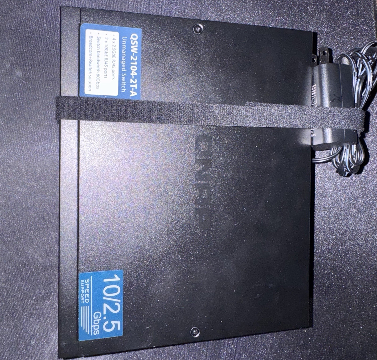 QNAP QSW-2104-2S-A Plug+Play 6-port 10+2.5GbE Unmanaged Ethernet Switch 