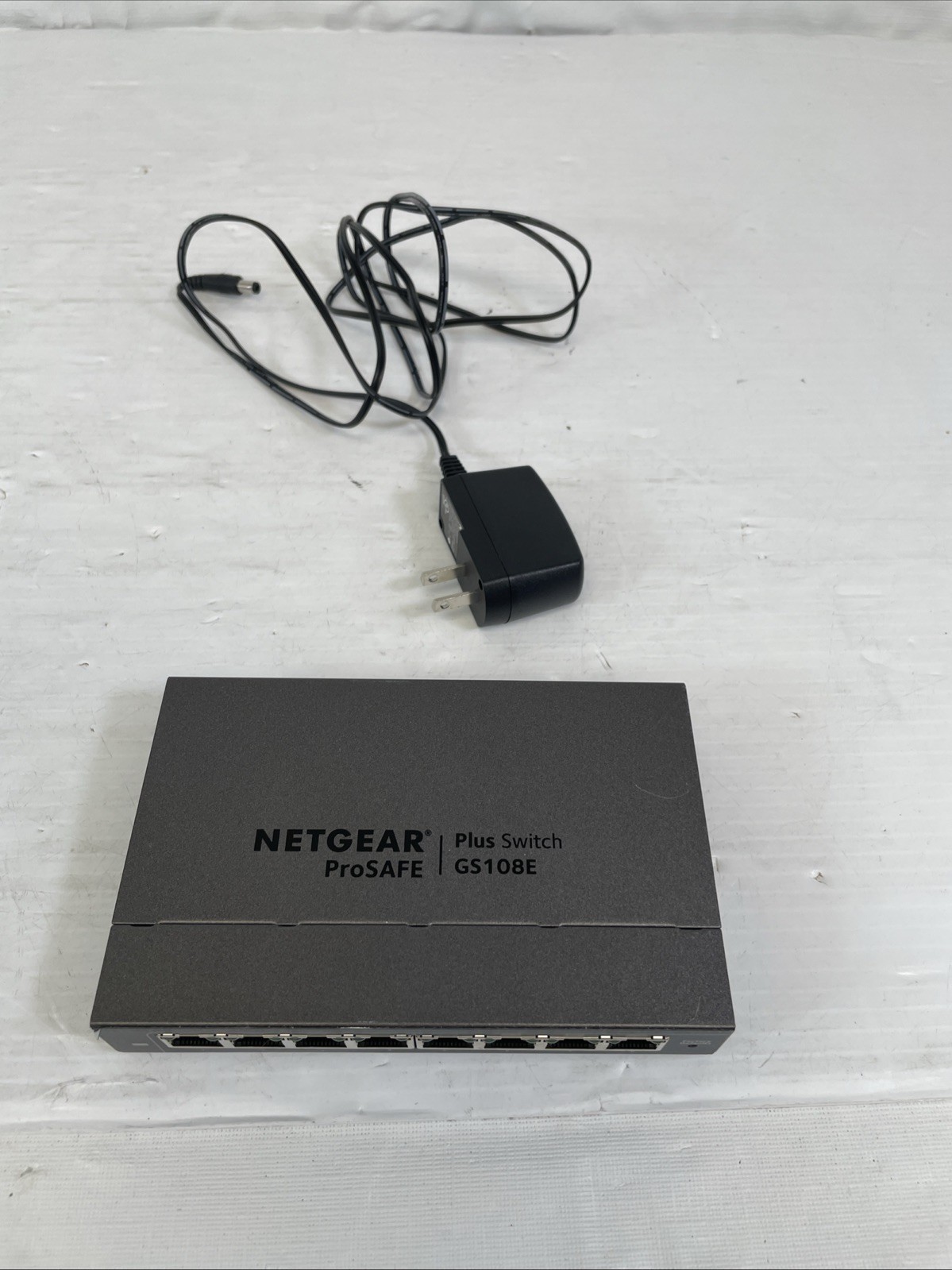 NETGEAR GS108E V2 PROSAFE PLUS 8 GIGABIT ETHERNET SWITCH + A/C ADPTR