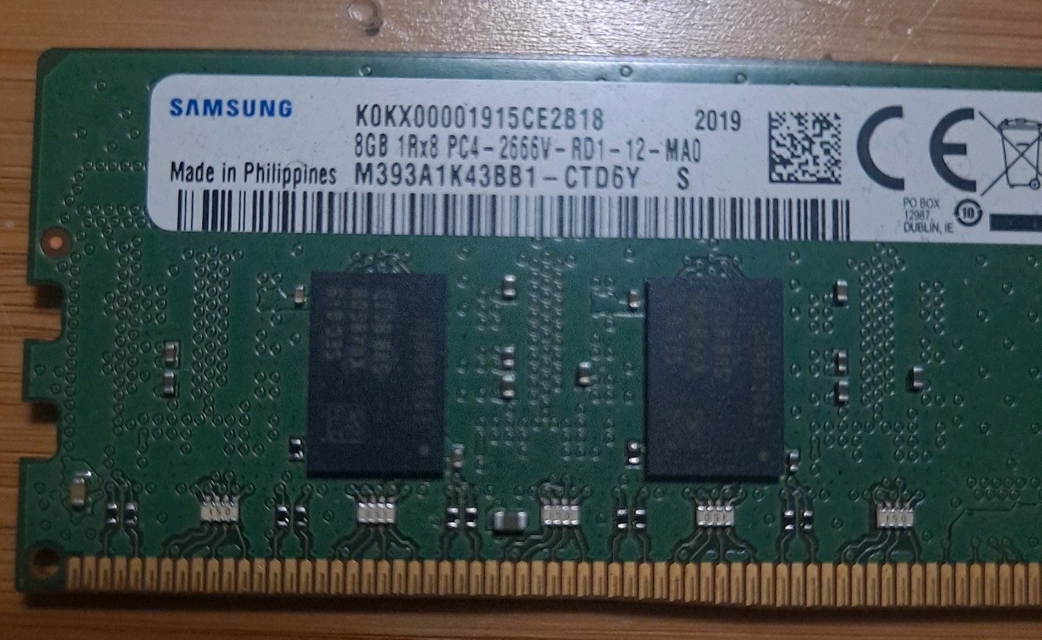 Samsung 8GB 1Rx8 PC4-2666V ECC REG Server Memory M393A1K43BB1-CTD6Y - RAM module