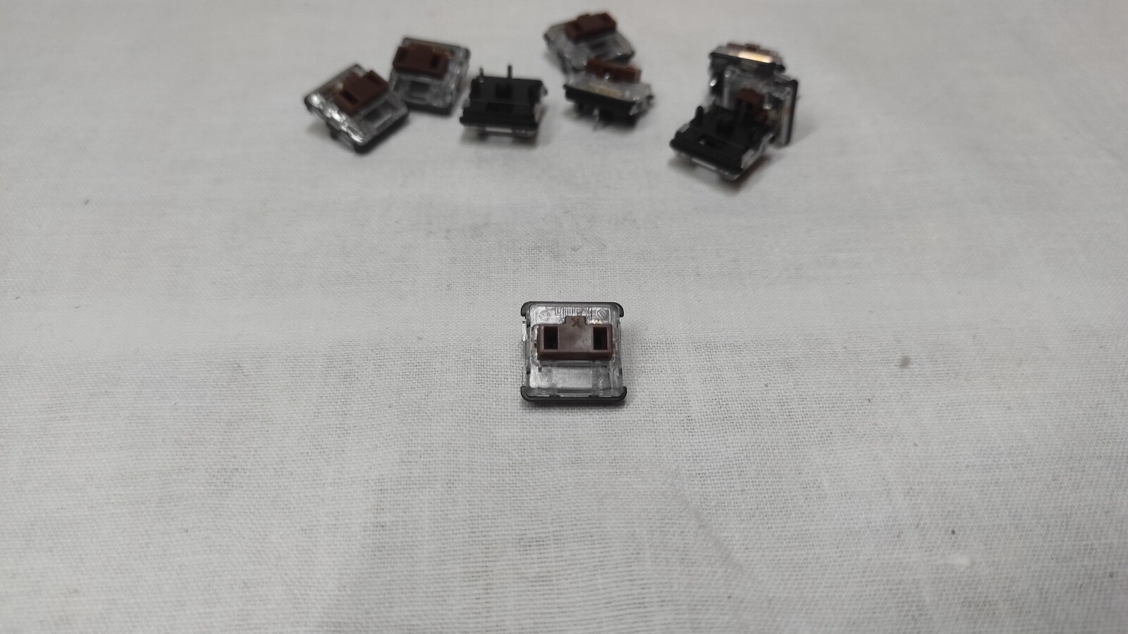 2x Logitech G915, G815 Tactile Switch Replacement | Original Spare Parts Keyboard